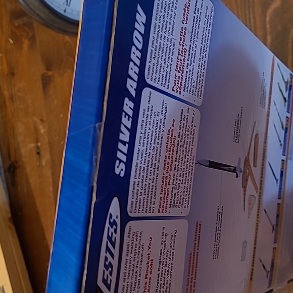 Estes Silver Arrow Launch rocket Set NWT - Picture 9 of 15